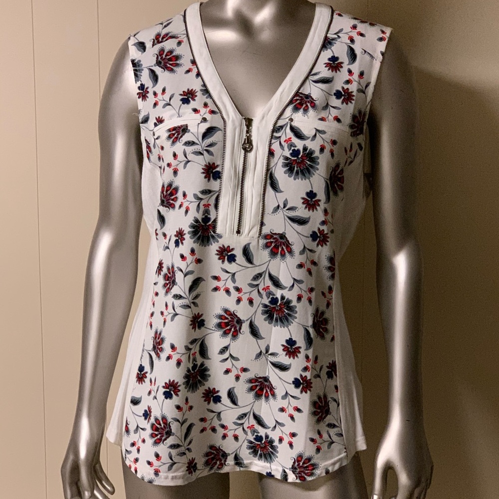 Sleeveless top